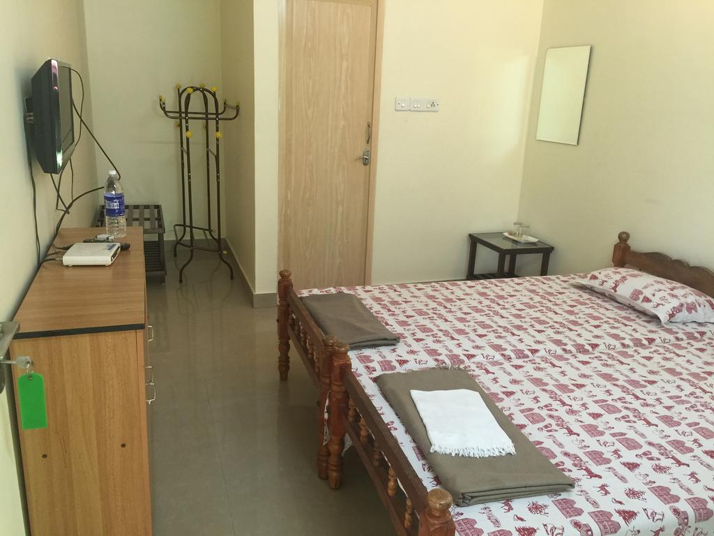 Palm Grove Service Villa Коччи Экстерьер фото